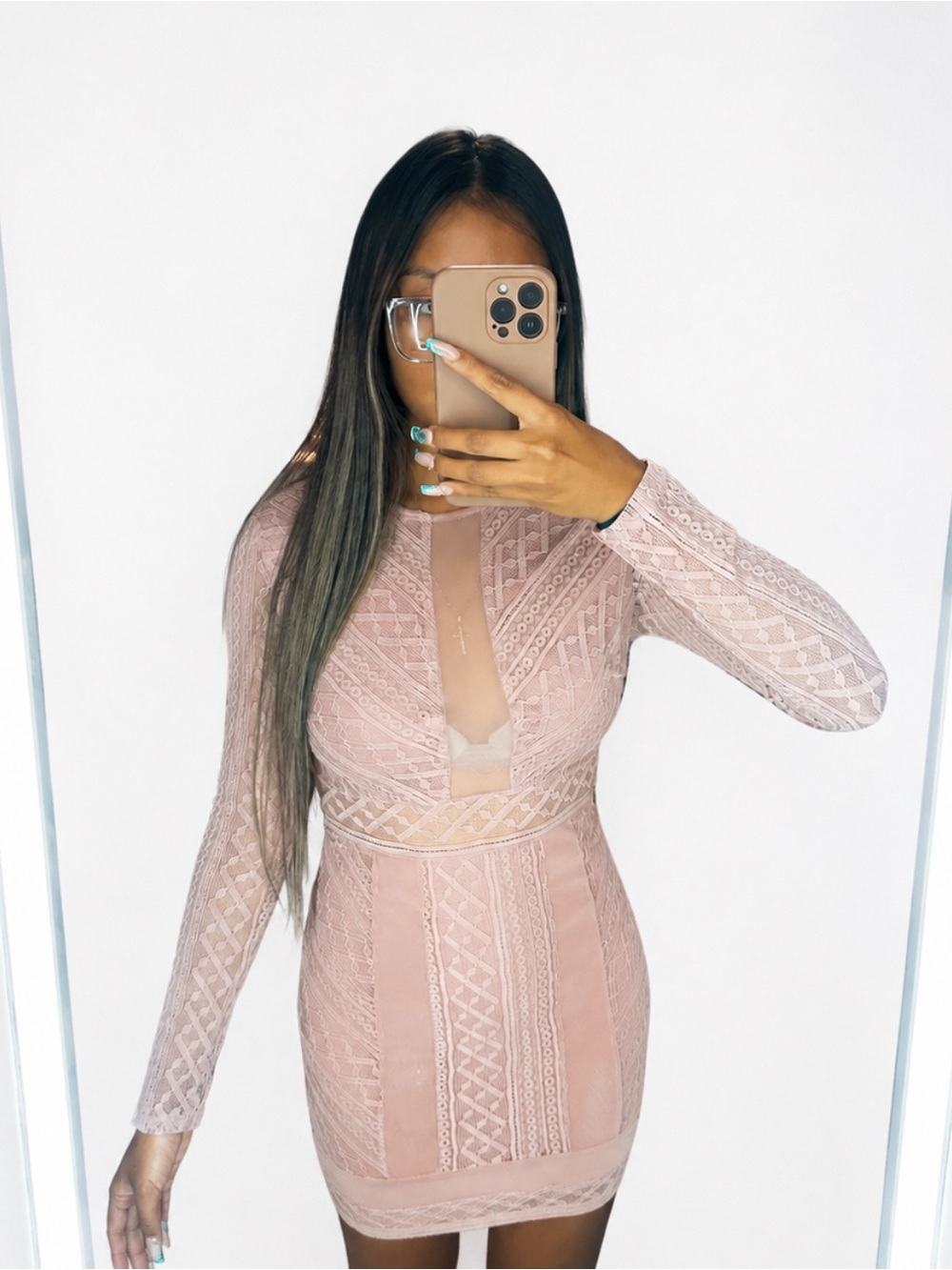 Windsor Blush Rose Lace-Panel Long Sleeve Bodycon Dress
